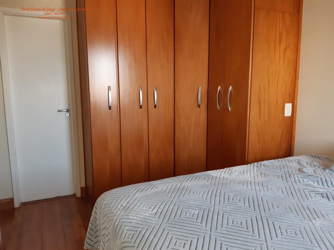 Apartamento à venda com 2 quartos, 62m² - Foto 8