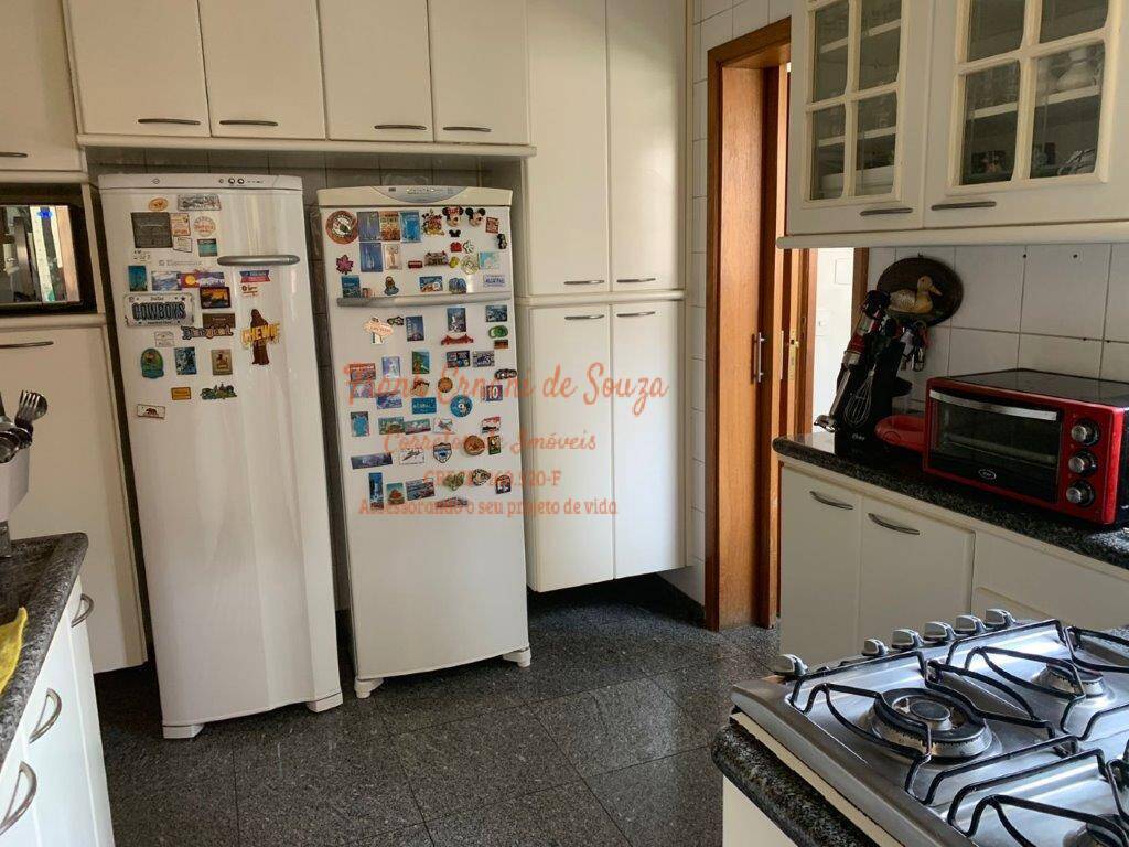 Apartamento à venda com 3 quartos, 154m² - Foto 17