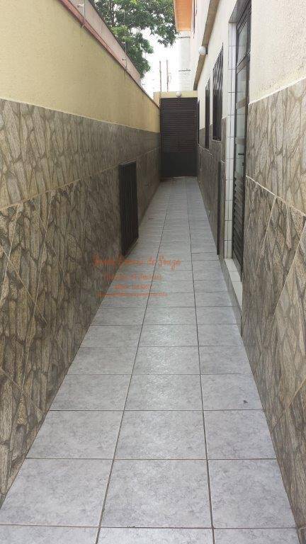 Sobrado à venda com 4 quartos, 200m² - Foto 50