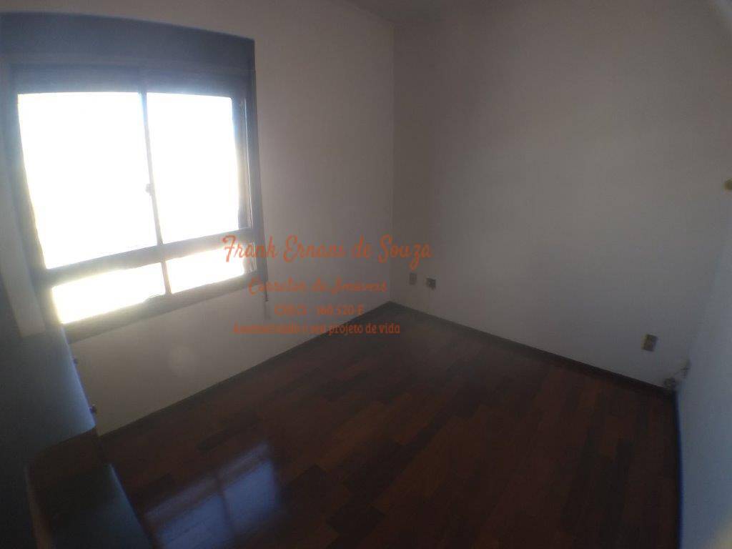 Apartamento à venda com 3 quartos, 86933m² - Foto 15