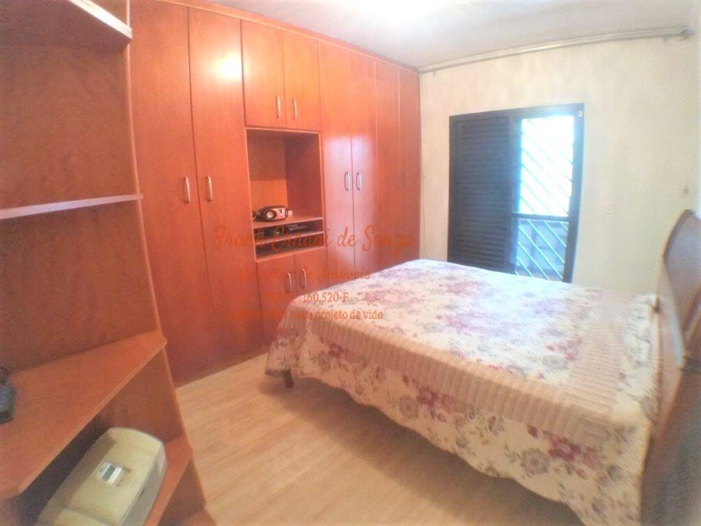 Sobrado à venda com 4 quartos, 200m² - Foto 27