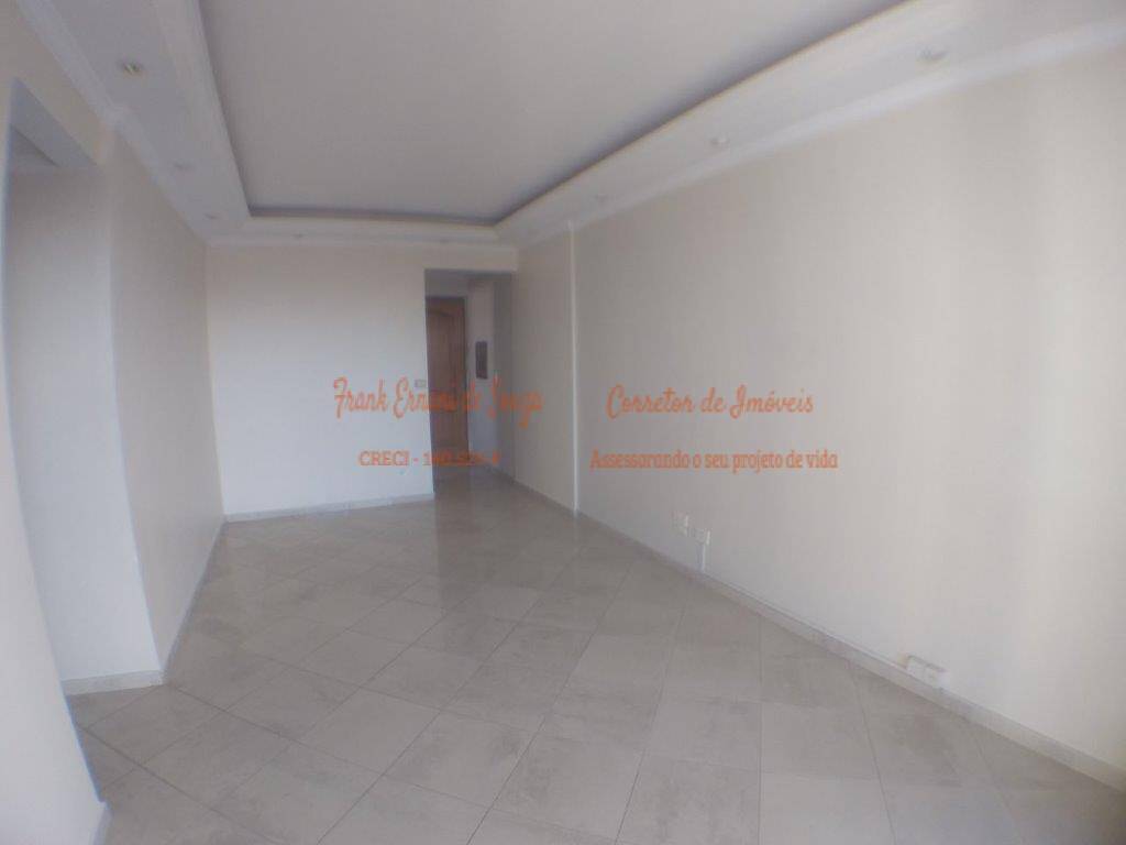 Apartamento à venda com 3 quartos, 75m² - Foto 10