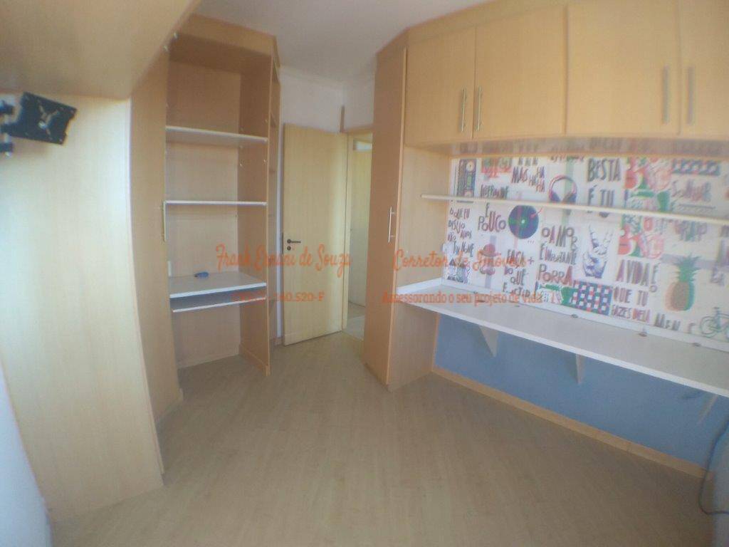 Apartamento à venda com 3 quartos, 75m² - Foto 16