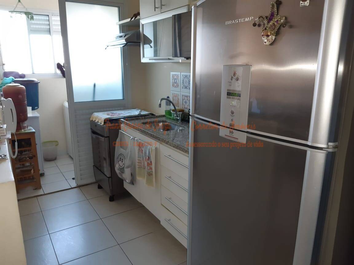 Apartamento à venda com 2 quartos, 62m² - Foto 3