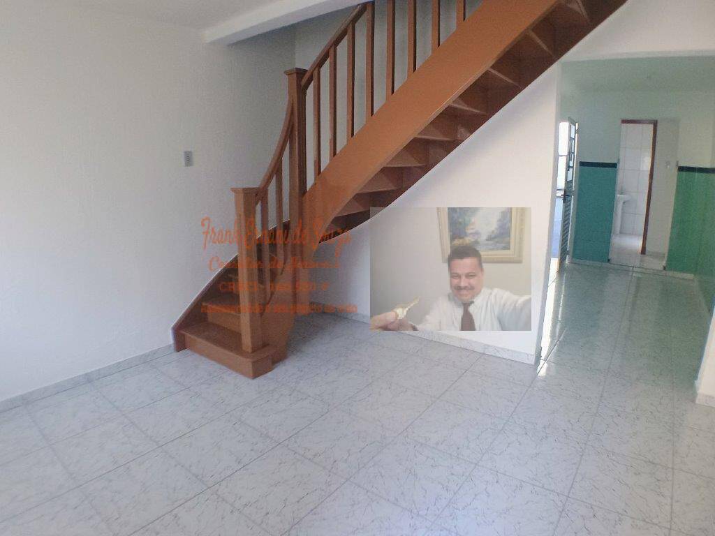 Sobrado à venda com 2 quartos, 80m² - Foto 1