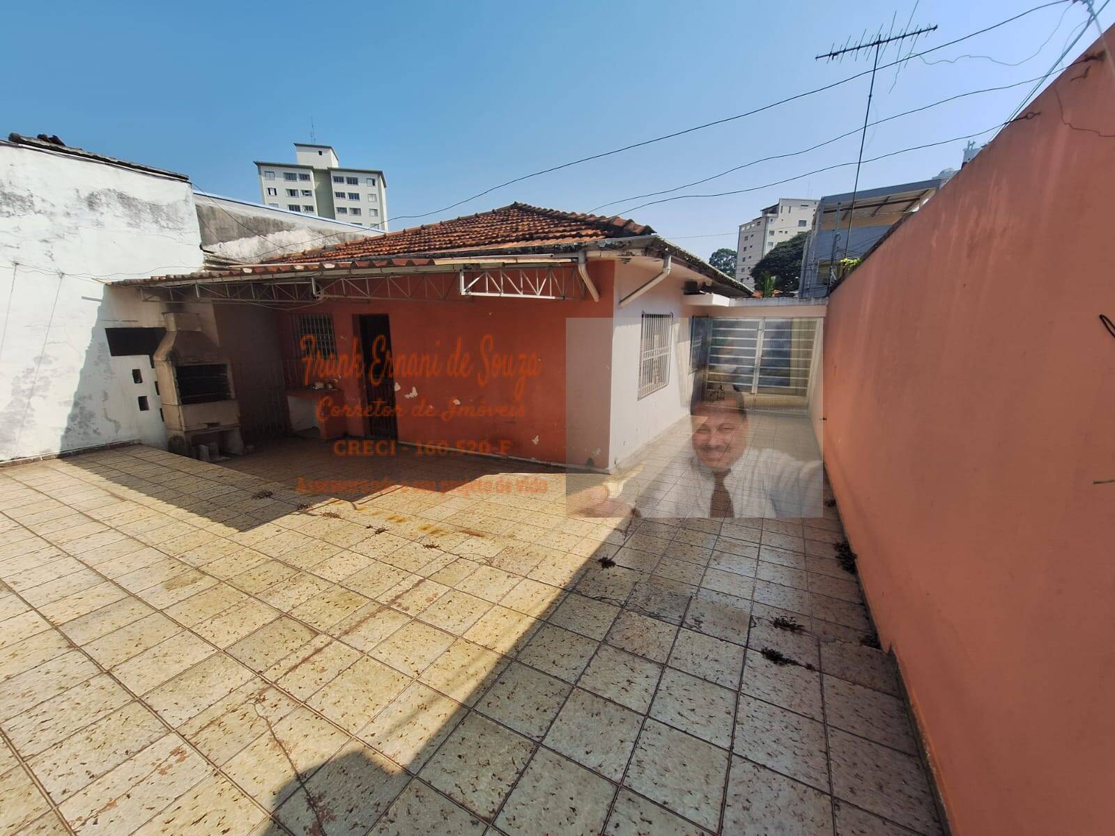 Casa para alugar com 4 quartos, 250m² - Foto 9